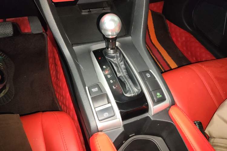 Used Honda Civic 2019 220TURBO CVT Dynamic Edition China VI Gear Lever