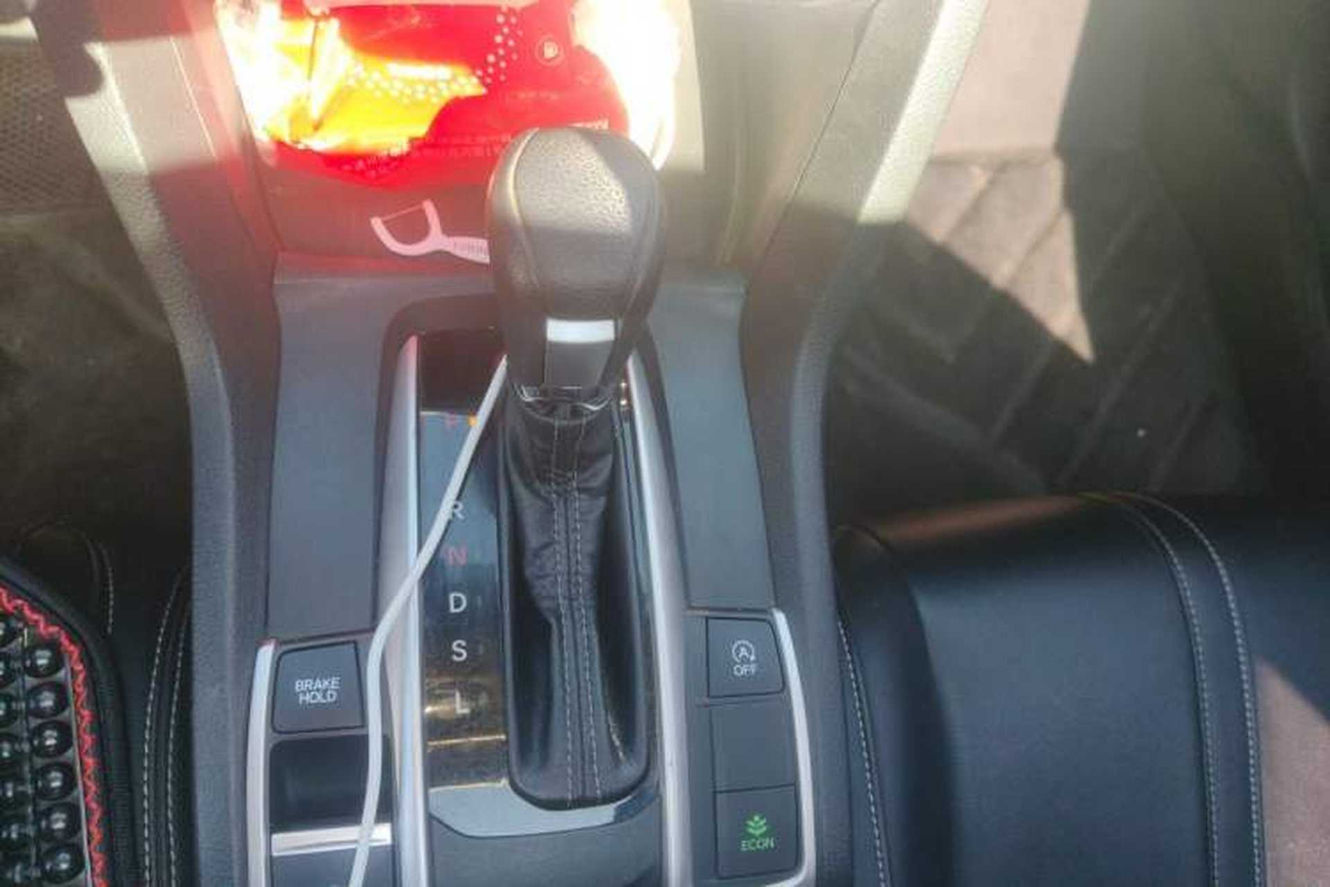 Used Honda Civic 2019 180TURBO CVT Shangdong Edition China VI Gear Lever