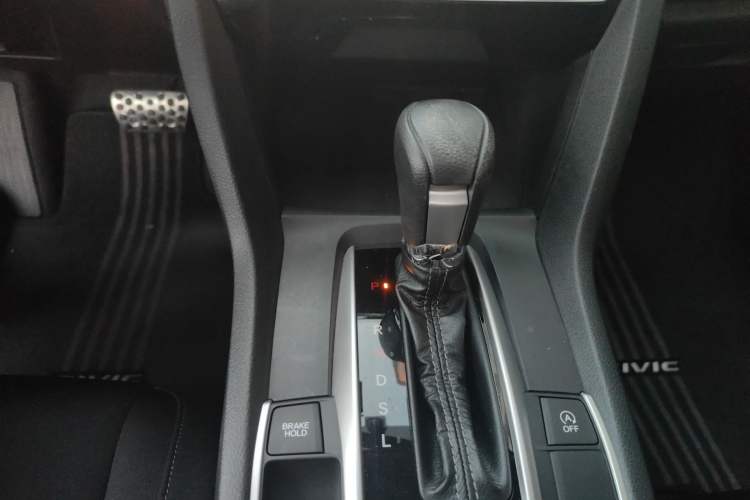 Used Honda Civic 2019 220TURBO CVT Dynamic Edition China VI Emission Standard Gear Lever