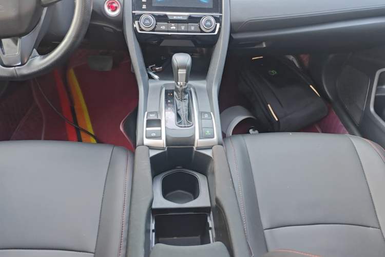 Used Honda Civic 2019 180TURBO CVT Shangdong Edition China VI Gear Lever