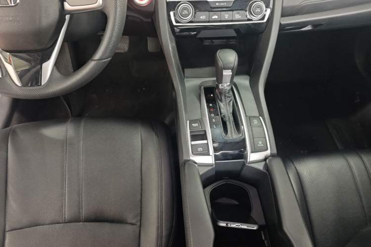 Used Honda Civic 2019 220TURBO CVT Dynamic Edition China VI Gear Lever