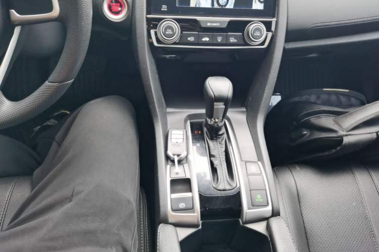 Used Honda Civic 2019 220TURBO CVT Dynamic Edition China VI Gear Lever