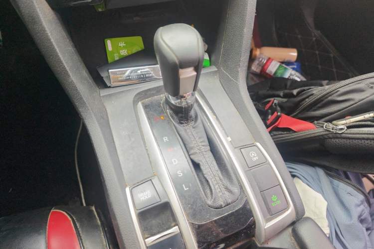 Used Honda Civic 2019 220TURBO CVT Dynamic Edition China VI Emission Standard Gear Lever