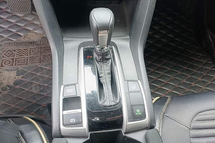 Used Honda Civic 2019 220TURBO CVT Dynamic Edition China VI Gear Lever