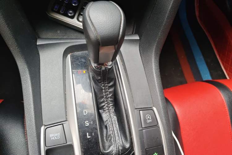 Used Honda Civic 2019 220TURBO CVT Dynamic Edition China VI Emission Standard Gear Lever