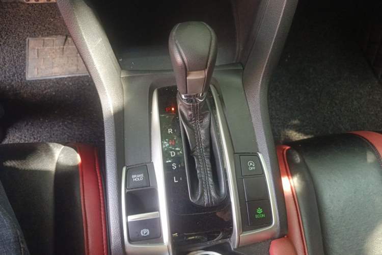 Used Honda Civic 2019 220TURBO CVT Dynamic Edition China V Emission Standard Gear Lever