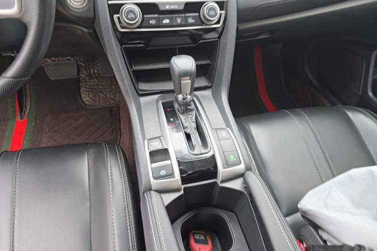 Used Honda Civic 2019 220TURBO CVT Dynamic Edition China V Gear Lever