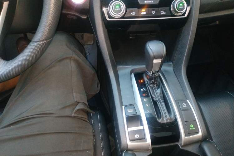 Used Honda Civic 2019 220TURBO CVT Dynamic Edition China V Gear Lever
