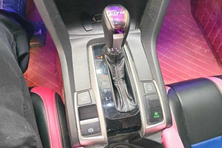 Used Honda Civic 2019 220TURBO CVT Dynamic Edition China VI Gear Lever