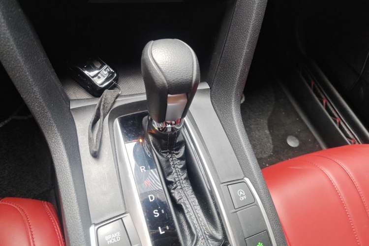 Used Honda Civic 2019 220TURBO CVT Dynamic Edition China VI Emission Standard Gear Lever