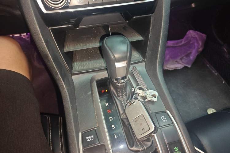 Used Honda Civic 2019 220TURBO CVT Dynamic Edition China VI Emission Standard Gear Lever