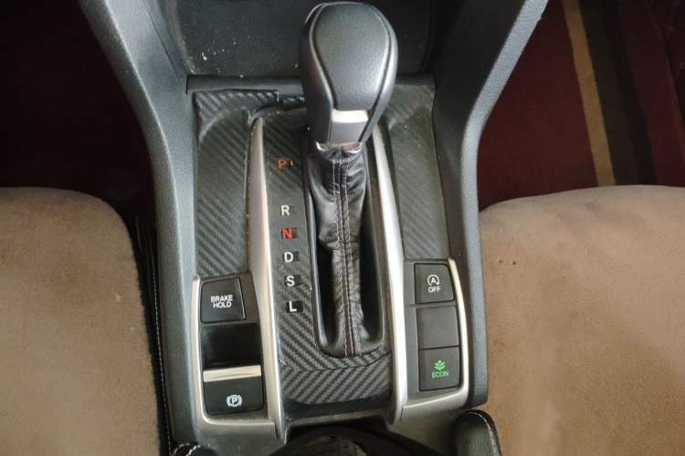 Used Honda Civic 2019 220TURBO CVT Dynamic Edition China VI Gear Lever