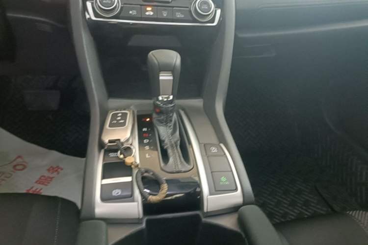 Used Honda Civic 2019 220TURBO CVT Dynamic Edition China VI Gear Lever