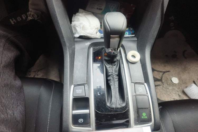 Used Honda Civic 2019 220TURBO CVT Dynamic Edition China VI Emission Standard Gear Lever