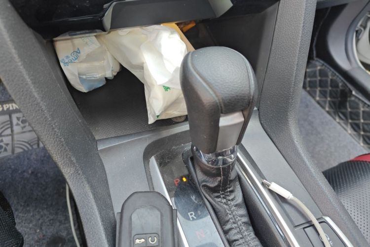 Used Honda Civic 2019 220TURBO CVT Dynamic Edition China VI Gear Lever