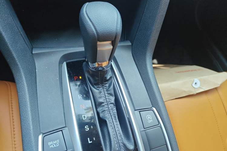 Used Honda Civic 2019 220TURBO CVT Dynamic Edition China VI Gear Lever