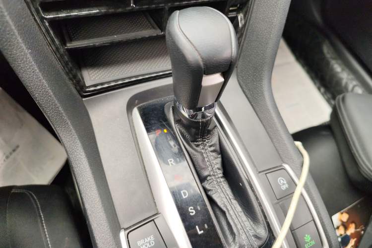 Used Honda Civic 2019 220TURBO CVT Dynamic Edition China VI Gear Lever