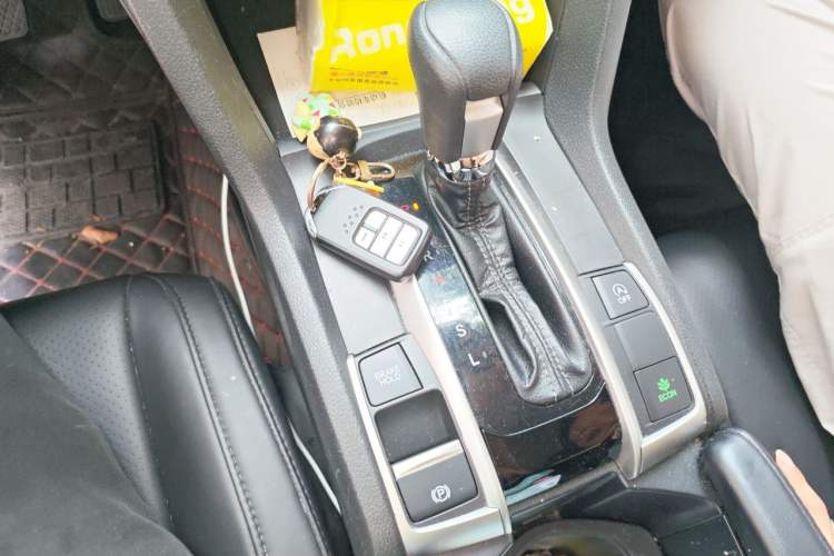 Used Honda Civic 2019 220TURBO CVT Dynamic Edition China VI Gear Lever