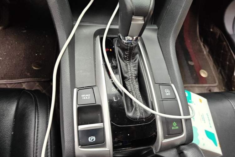 Used Honda Civic 2019 220TURBO CVT Dynamic Edition China VI Emission Standard Gear Lever