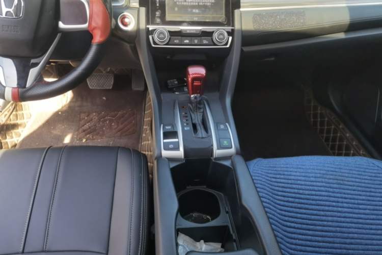Used Honda Civic 2019 220TURBO CVT Dynamic Edition China VI Gear Lever