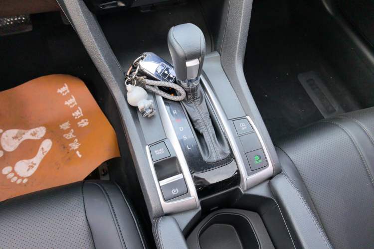 Used Honda Civic 2019 220TURBO CVT Dynamic Edition China VI Gear Lever