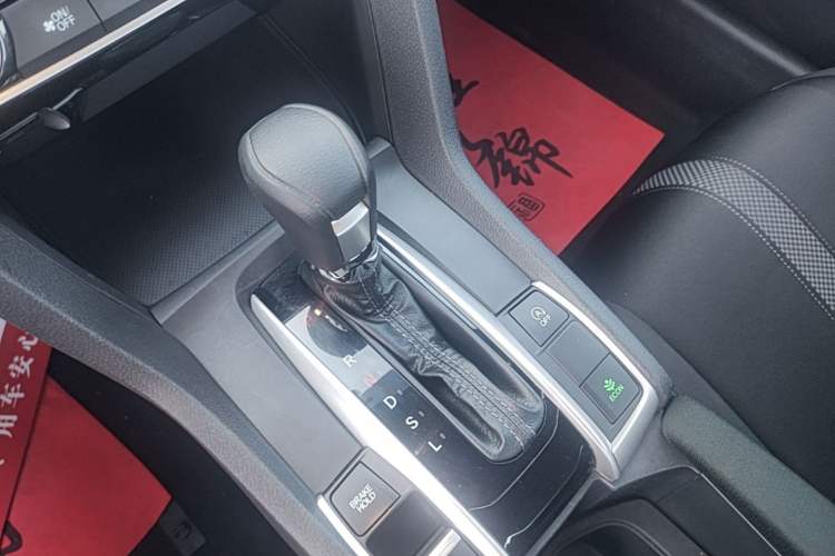 Used Honda Civic 2019 220TURBO CVT Dynamic Edition China VI Gear Lever