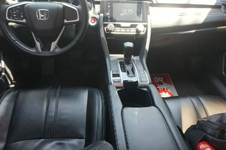 Used Honda Civic 2019 220TURBO CVT Dynamic Edition China VI Gear Lever