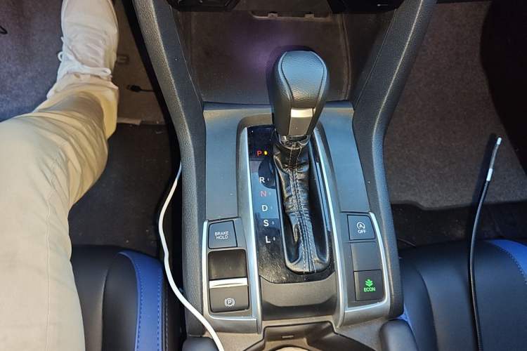 Used Honda Civic 2019 180TURBO CVT Shangdong Edition China VI Gear Lever