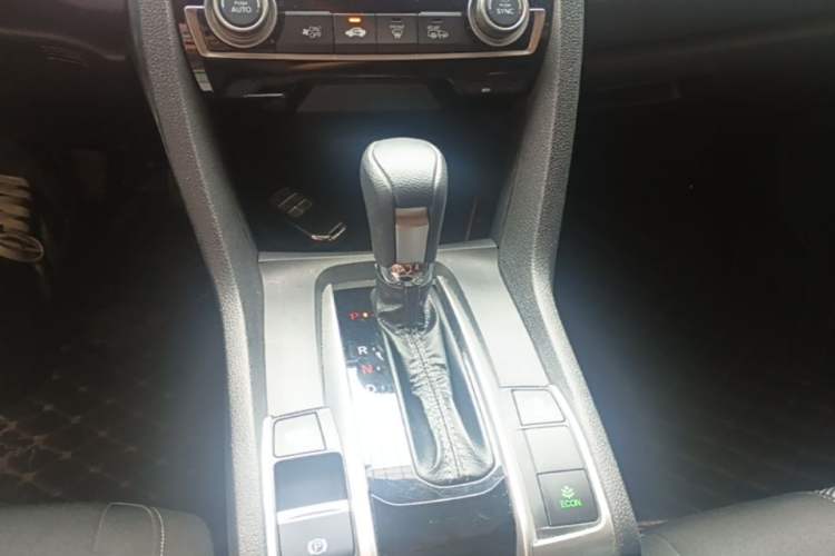 Used Honda Civic 2019 220TURBO CVT Dynamic Edition China VI Gear Lever