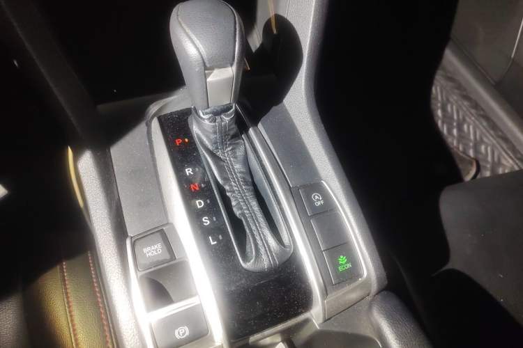 Used Honda Civic 2019 220TURBO CVT Dynamic Edition China VI Emission Standard Gear Lever