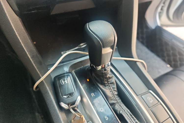 Used Honda Civic 2019 220TURBO CVT Dynamic Edition China VI Gear Lever