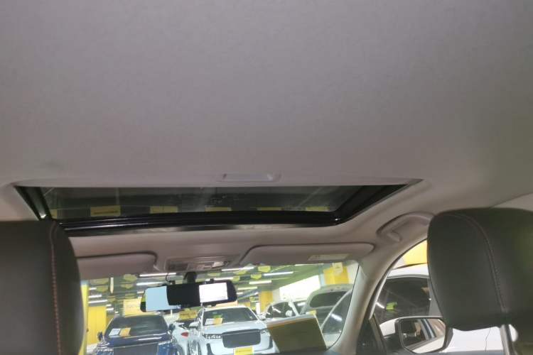 Used Honda Civic 2019 220TURBO CVT Dynamic Edition China VI Headliner