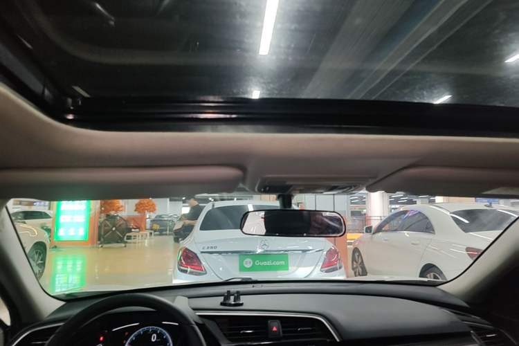 Used Honda Civic 2019 220TURBO CVT Dynamic Edition China VI Headliner