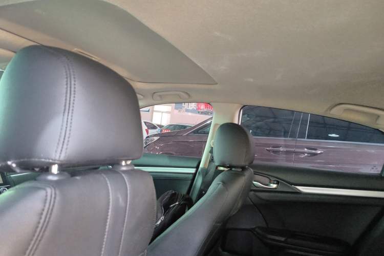 Used Honda Civic 2019 220TURBO CVT Dynamic Edition China VI Emission Standard Headliner