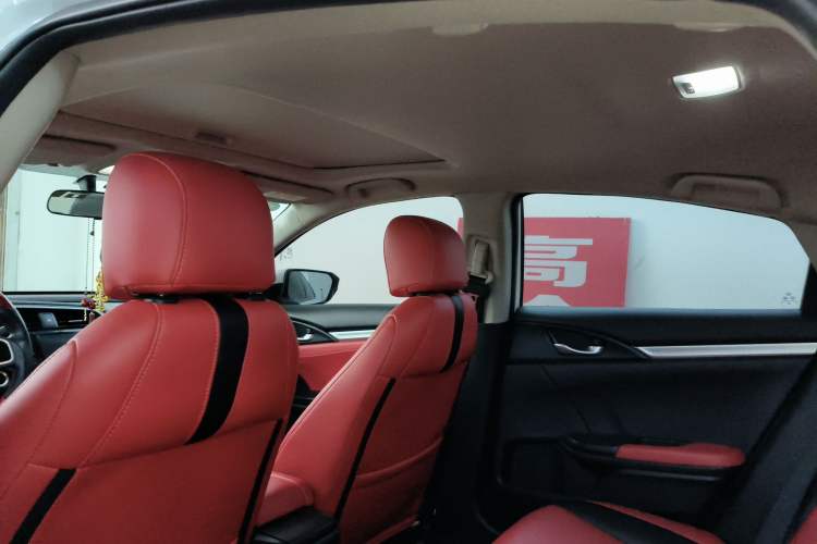 Used Honda Civic 2019 220TURBO CVT Dynamic Edition China VI Headliner