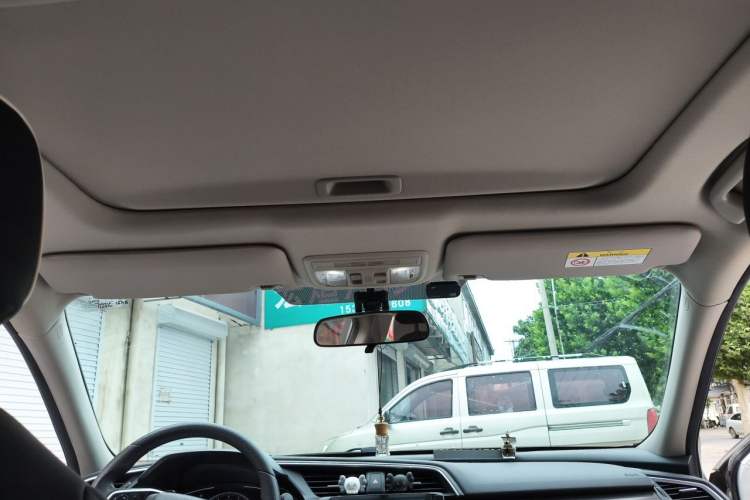 Used Honda Civic 2019 220TURBO CVT Dynamic Edition China VI Emission Standard Headliner
