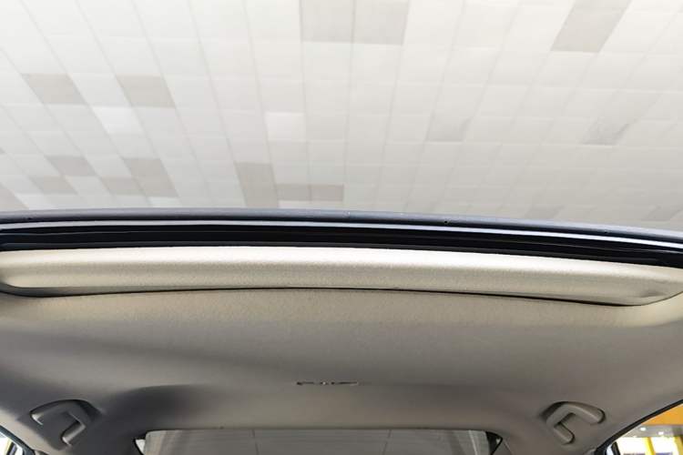Used Honda Civic 2019 220TURBO CVT Dynamic Edition China VI Headliner