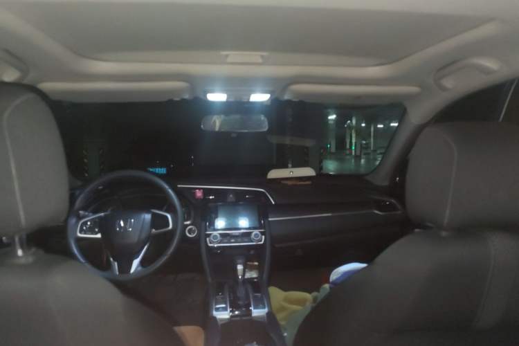Used Honda Civic 2019 220TURBO CVT Dynamic Edition China VI Headliner