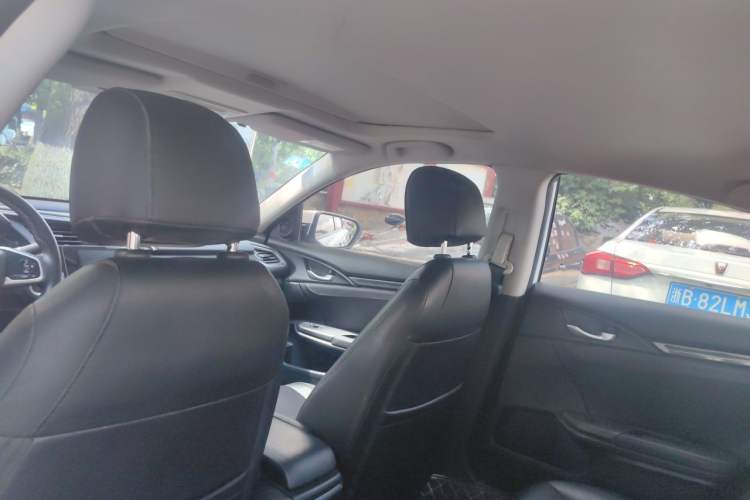 Used Honda Civic 2019 220TURBO CVT Dynamic Edition China VI Emission Standard Headliner