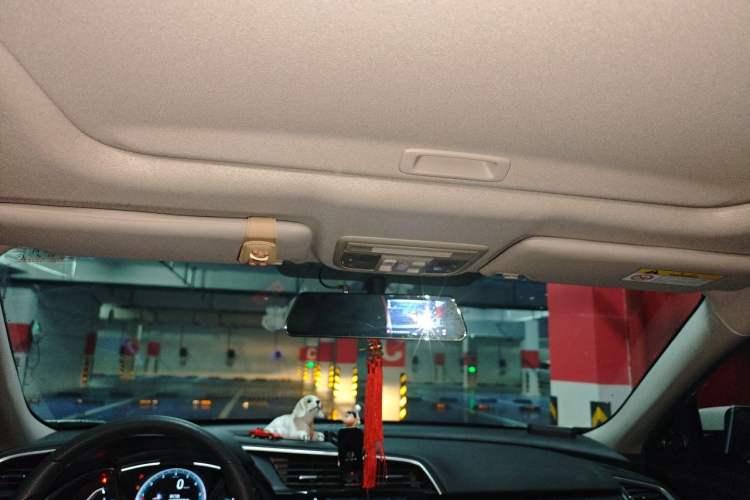 Used Honda Civic 2019 220TURBO CVT Dynamic Edition China VI Headliner