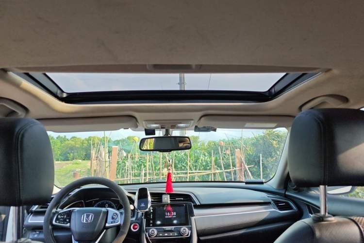 Used Honda Civic 2019 220TURBO CVT Power Edition China VI Emission Standard Headliner