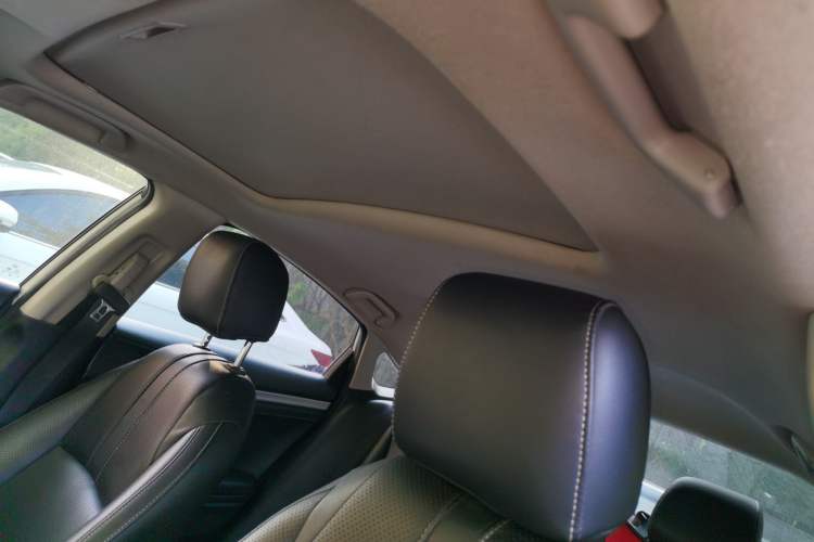Used Honda Civic 2019 220TURBO CVT Dynamic Edition China V Emission Standard Headliner