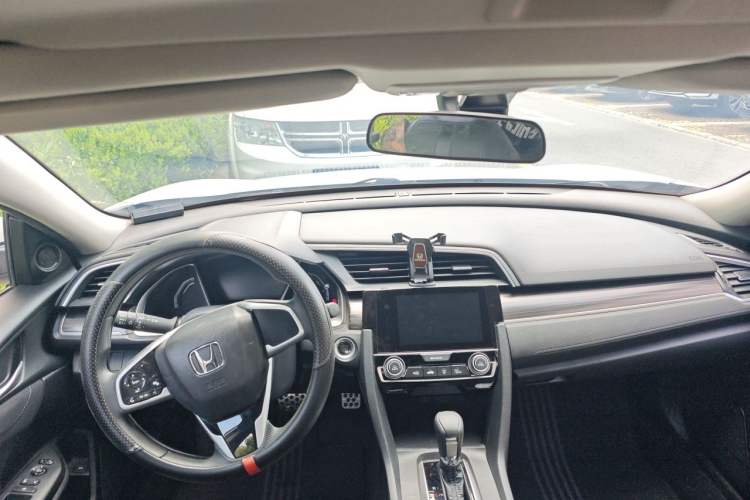 Used Honda Civic 2019 220TURBO CVT Dynamic Edition China V Emission Standard Headliner
