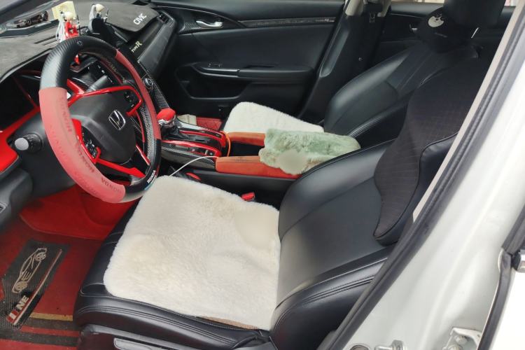 Used Honda Civic 2019 220TURBO CVT Dynamic Edition China VI Emission Standard Interior 1