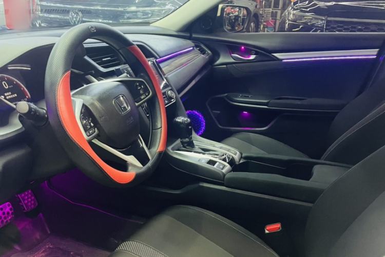 Used Honda Civic 2019 220TURBO CVT Dynamic Edition China VI Emission Standard Interior 1