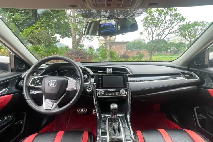 Used Honda Civic 2019 220TURBO CVT Dynamic Edition China V Emission Standard Interior 1