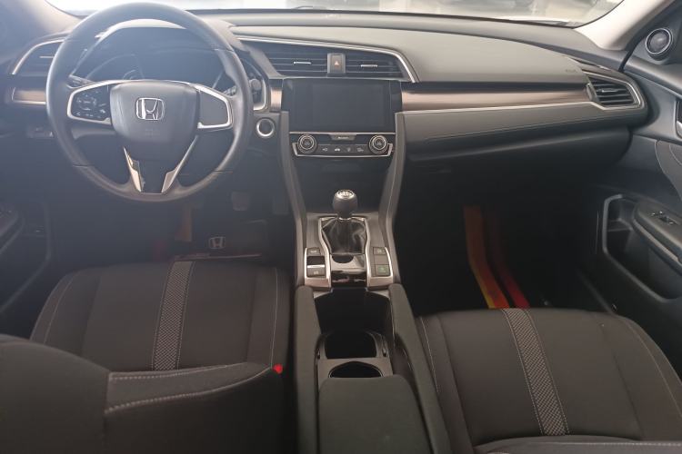 Used Honda Civic 2019 220TURBO Manual Jinkong Edition China VI Interior 1