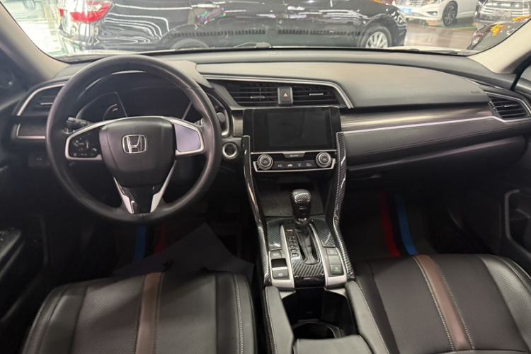 Used Honda Civic 2019 220TURBO CVT Dynamic Edition China VI Interior 1