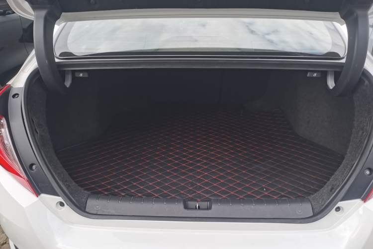 Used Honda Civic 2019 220TURBO CVT Dynamic Edition China VI Emission Standard Interior 10