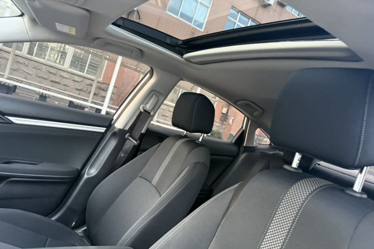 Used Honda Civic 2019 180TURBO CVT Shangdong Edition China VI Interior 10
